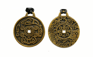 amuleto imperial en ambos lados