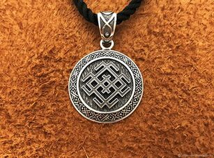 amuleto eslavo de buena suerte