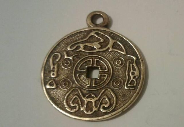 Amuleto imperial para la buena suerte y la riqueza. 